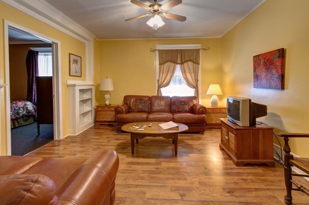 Suites On Main Margaretville Экстерьер фото